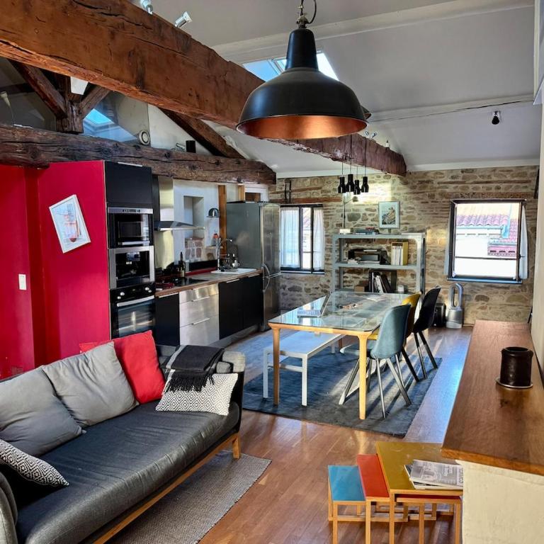 Appartement calme à Valmy, accès vieux Lyon 5mn - One-Bedroom Apartment - 2