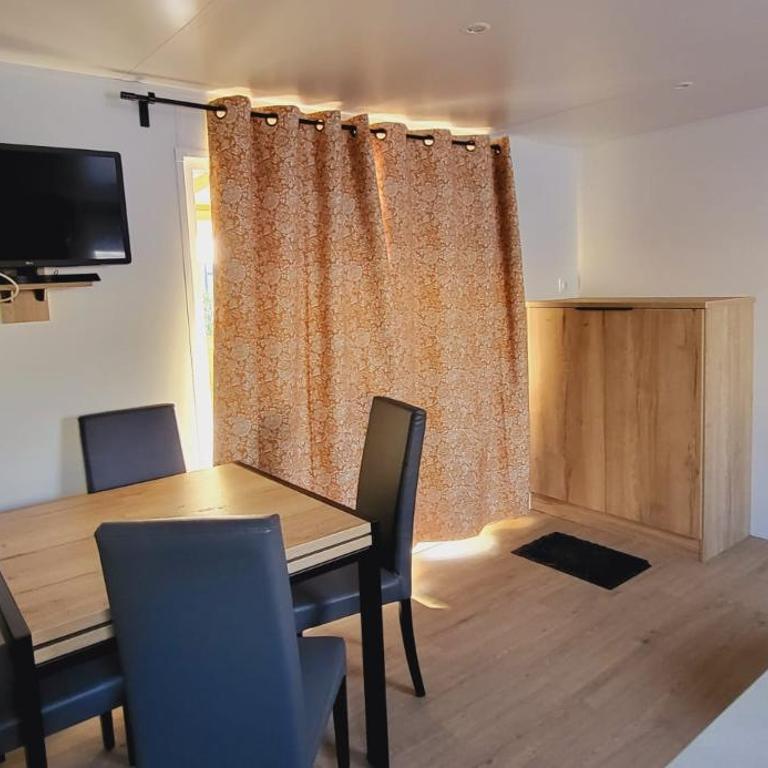 Les mobilhomes helvétiques 4 étoiles Mar Estang Canet en Roussillon - Mobile Home - 38