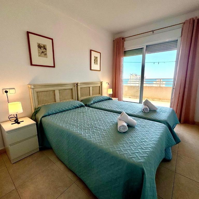 APOLO17 E37, 3 dormitorios - Three-Bedroom Apartment - 3