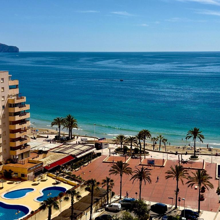APOLO17 E37, 3 dormitorios - Three-Bedroom Apartment - 6