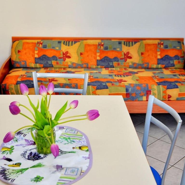 Renewed flat in a seafront building with pool - Appartement - 4