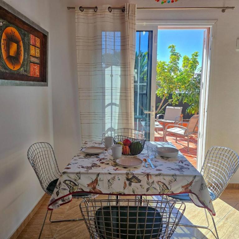Dream House in Palm Mar by HelloApartments - Villa - 13