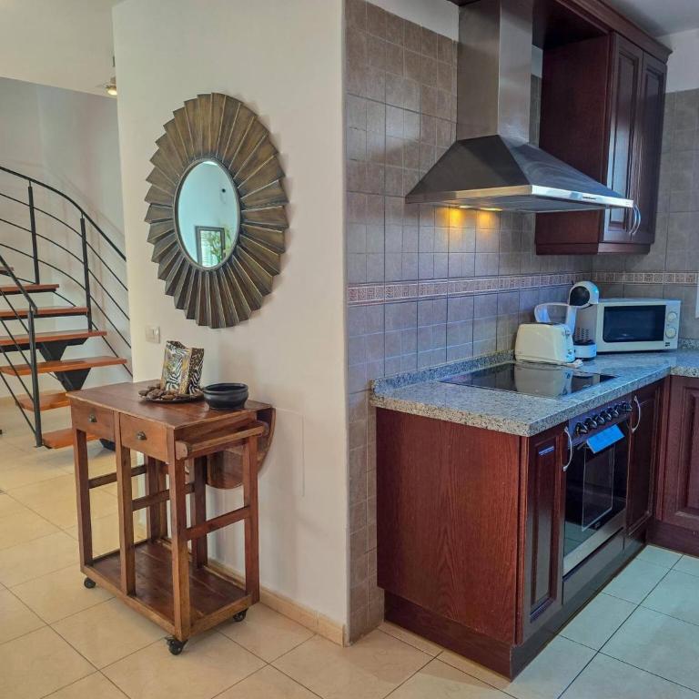 Dream House in Palm Mar by HelloApartments - Villa - 16