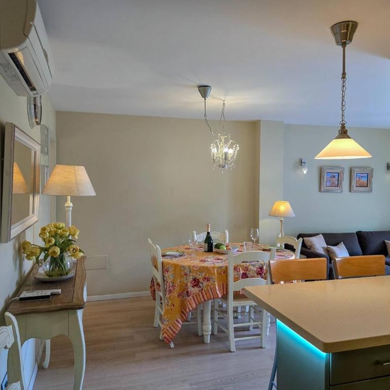 Happy Moments in Los Cristianos by HelloApartments - Apartamento Familiar de 2 dormitorios - 2