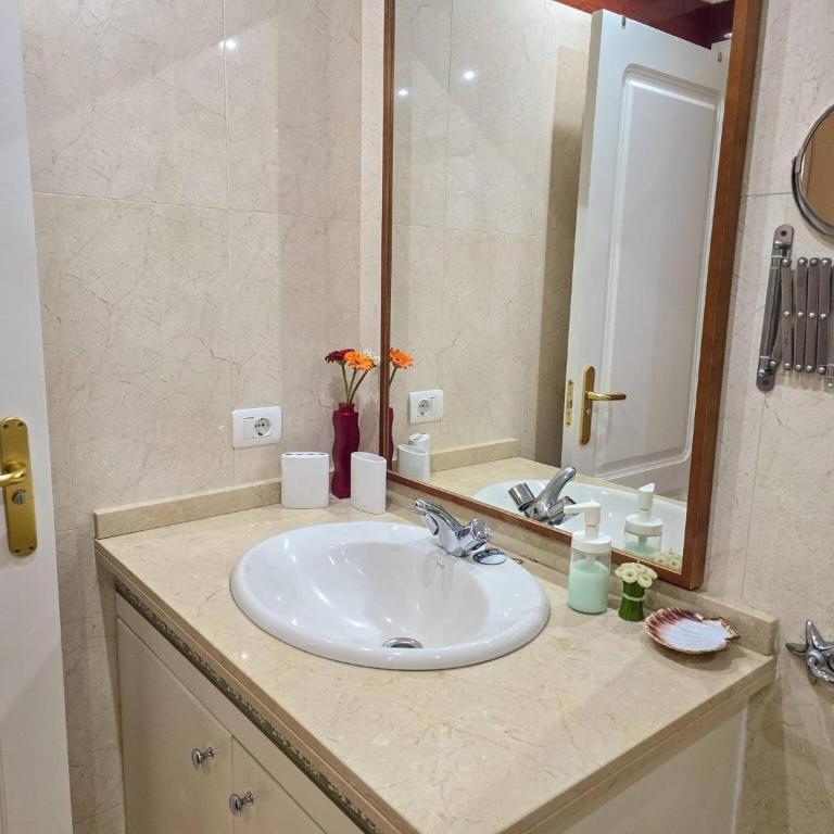 Oasis Palm Mar by HelloApartments - Apartment - 22