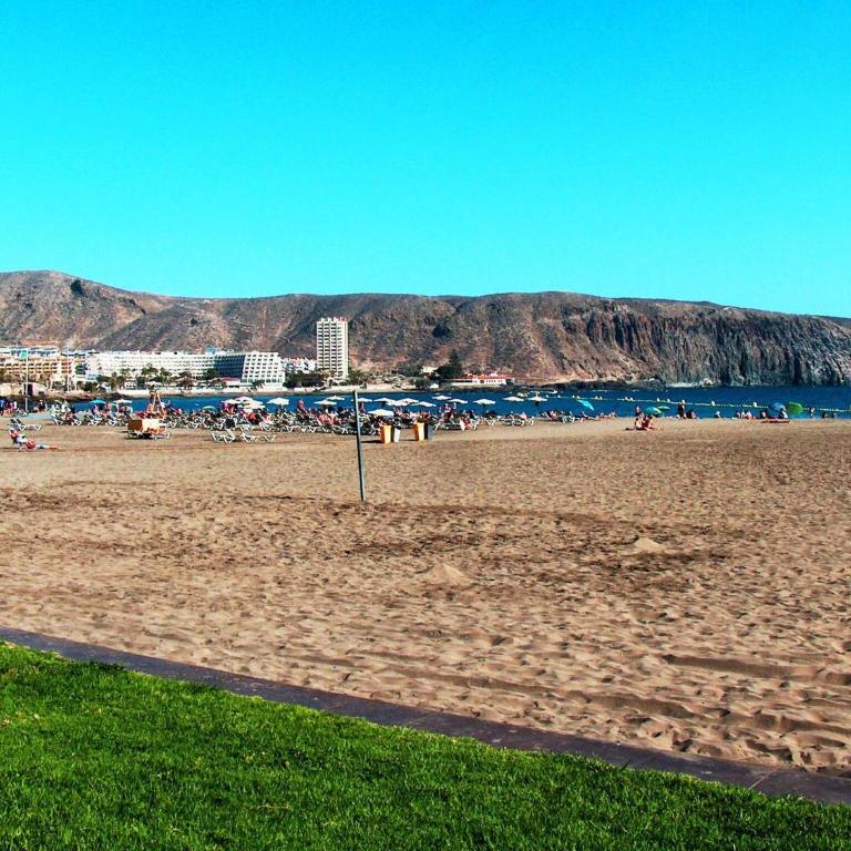 Sun Terrace Los Cristianos by HelloApartments - Apartamento Dúplex - 40