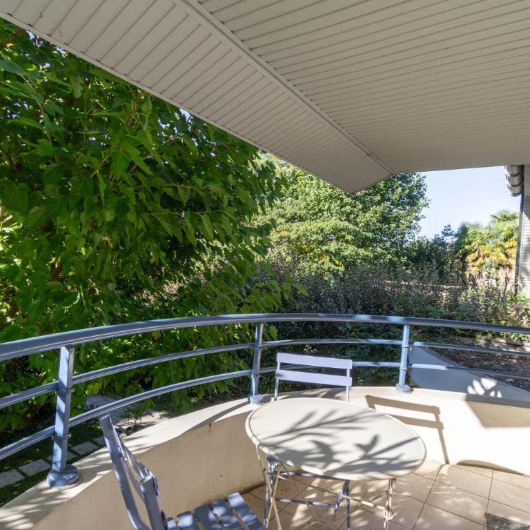 Les Galets - Duplex avec jardin - 2 chambres et bureau - Appartement 2 Chambres - Vue sur Jardin - 25