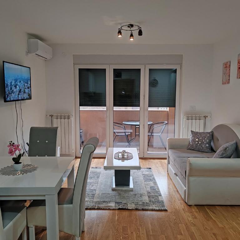 Apartmani Lucky Place - Apartman sa 1 Spavaćom Sobom - 2