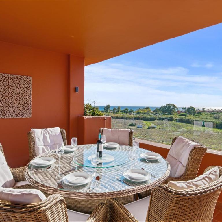 2303-Huge 2 bedrooms apt with sea view - Apartamento con vistas al mar - 1