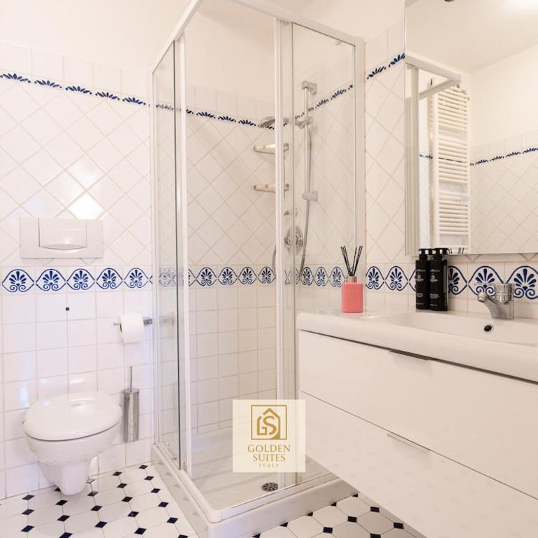 GoldenSuitesItaly Piazza Duomo Luxury Apartment 3 - Two-Bedroom Apartment - 24