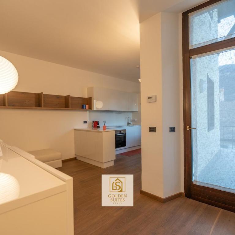 GoldenSuitesItaly Piazza Duomo Luxury Apartment 3 - Two-Bedroom Apartment - 32