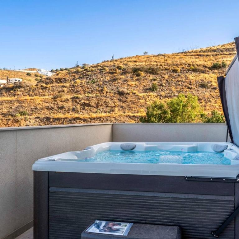 Stunning House with Private Jacuzzi and Sea views - Villa de 3 dormitorios - 21