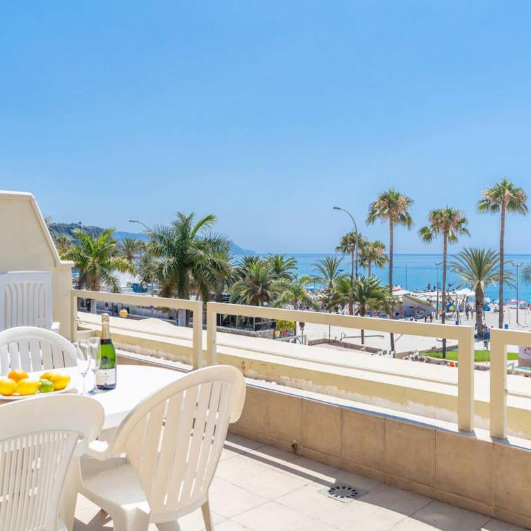 Luxury, Frontline Burriana Beach, Nerja - Apartamento de 2 dormitorios - 1