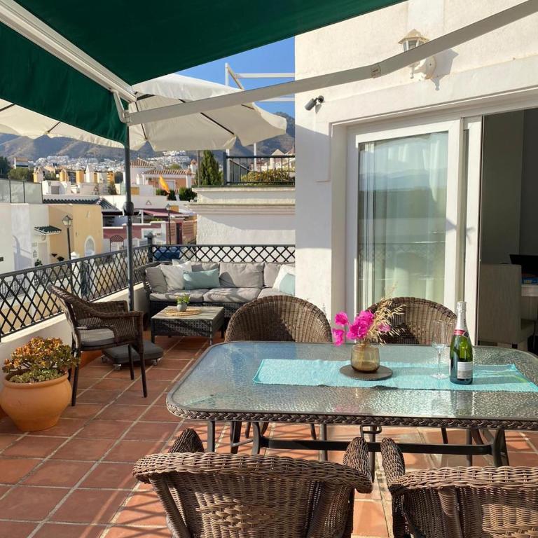 Miramar Nerja - Apartment near Burriana beach with pool - Apartamento de 3 dormitorios - 1