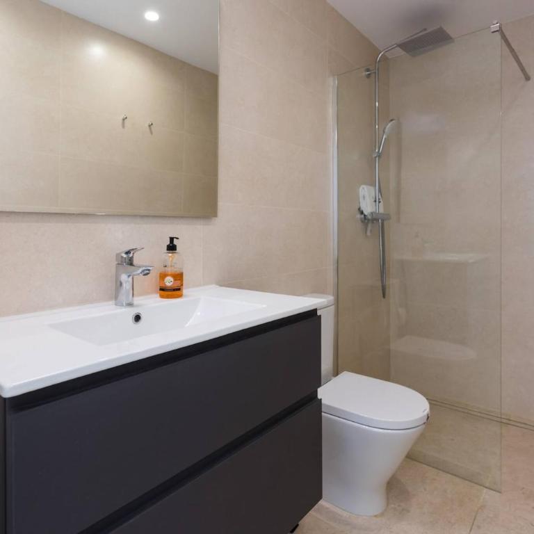 Luxury Villa with Private Pool and Hot Tub - access to gym, sauna & wellness centre - Villa de 3 dormitorios - 19