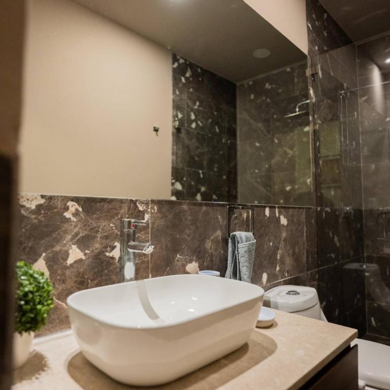 Lovely 3-bedroom with pool & Gym in Roma Norte - Apartamento de 3 dormitorios - 50