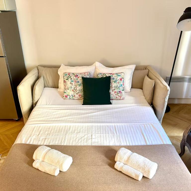 Chic et élégant - au cœur du Carré d'Or - Appartement 1 Chambre - 11