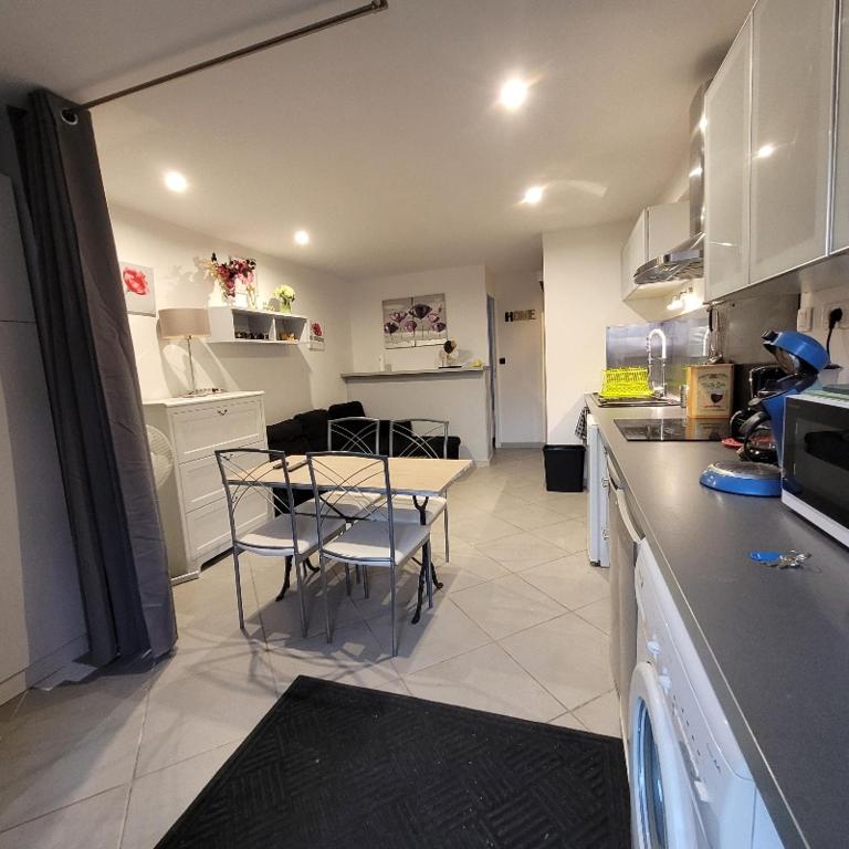 Appartement de plage en rez-de-chaussée - Apartment mit 1 Schlafzimmer - 3