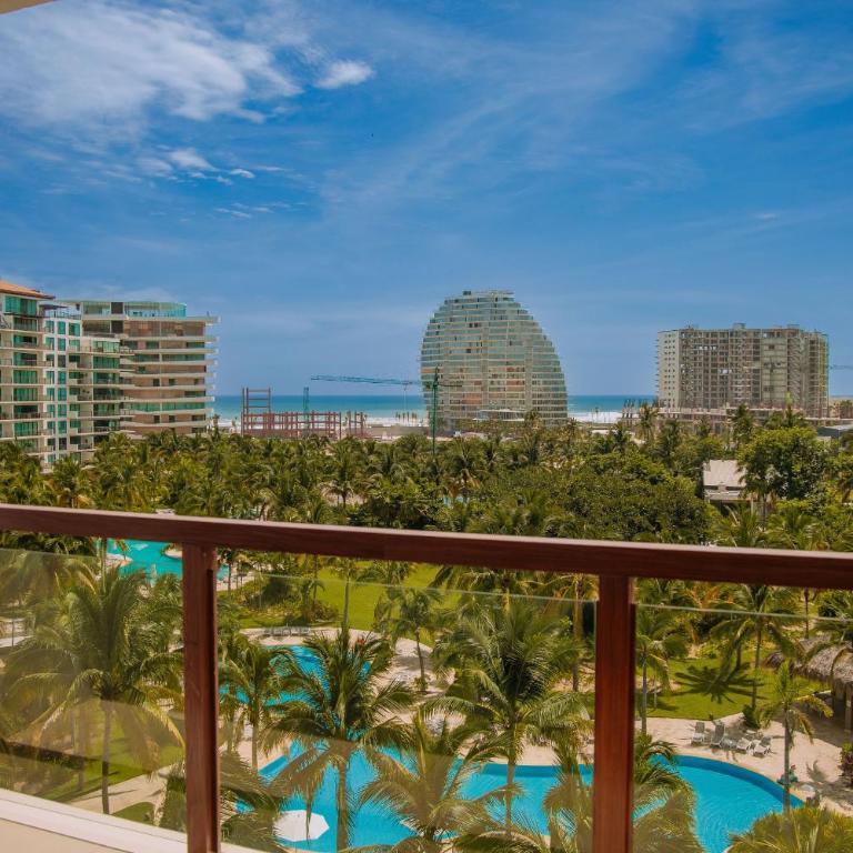 3 Bedrooms with huge Terrace in La Isla Acapulco - Apartamento de 3 dormitorios - 52