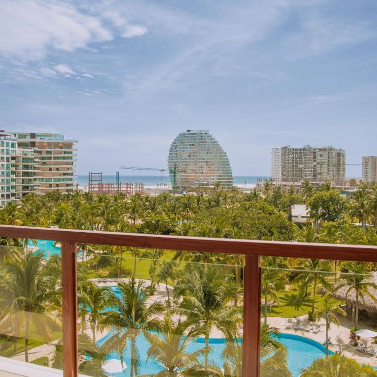 3 Bedrooms with huge Terrace in La Isla Acapulco - Apartamento de 3 dormitorios - 53