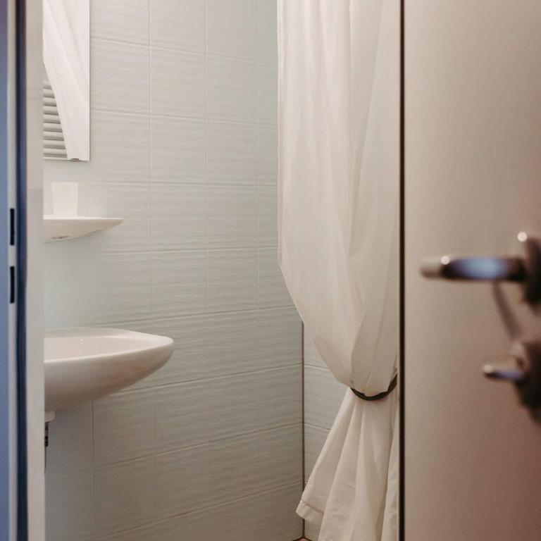 Pension Adler - Großes Doppelzimmer - 2