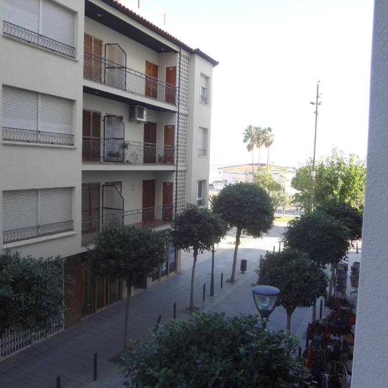 Club Nautic - Apartment with Balcony - 31