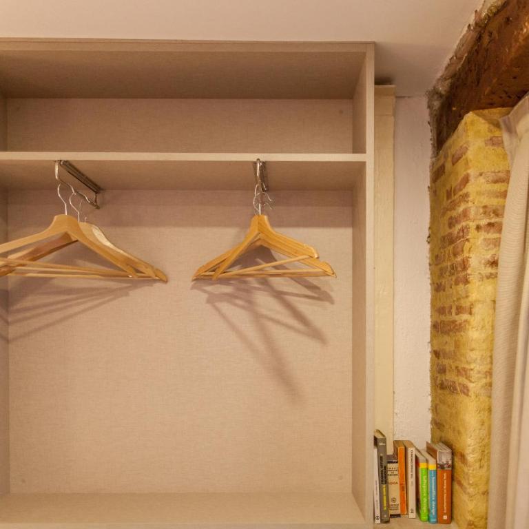 Host & Home - Family Double Room - 4