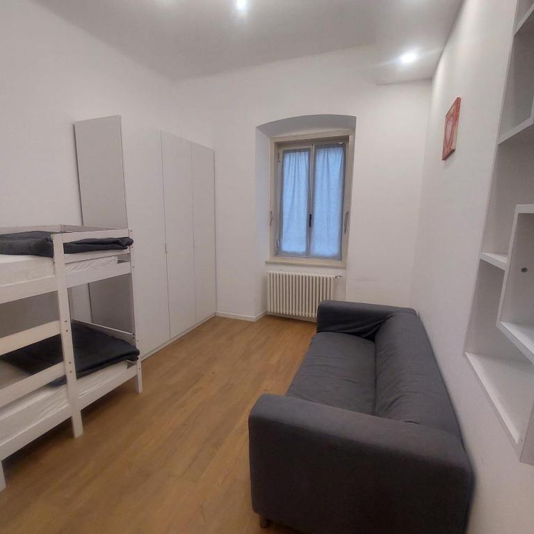 Snapstay Trieste Centrale 6 Posti Letto - Appartamento con 2 Camere da Letto - 58
