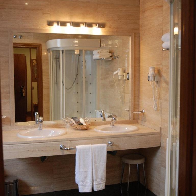 Hostal Los 5 Pinos - Junior Suite - 3