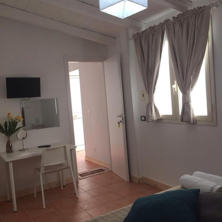 Casa della Loggia - Appartamento con 2 Camere da Letto - 22