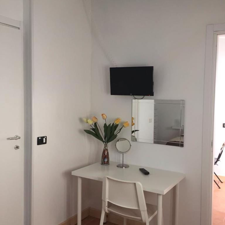 Casa della Loggia - Appartamento con 2 Camere da Letto - 27