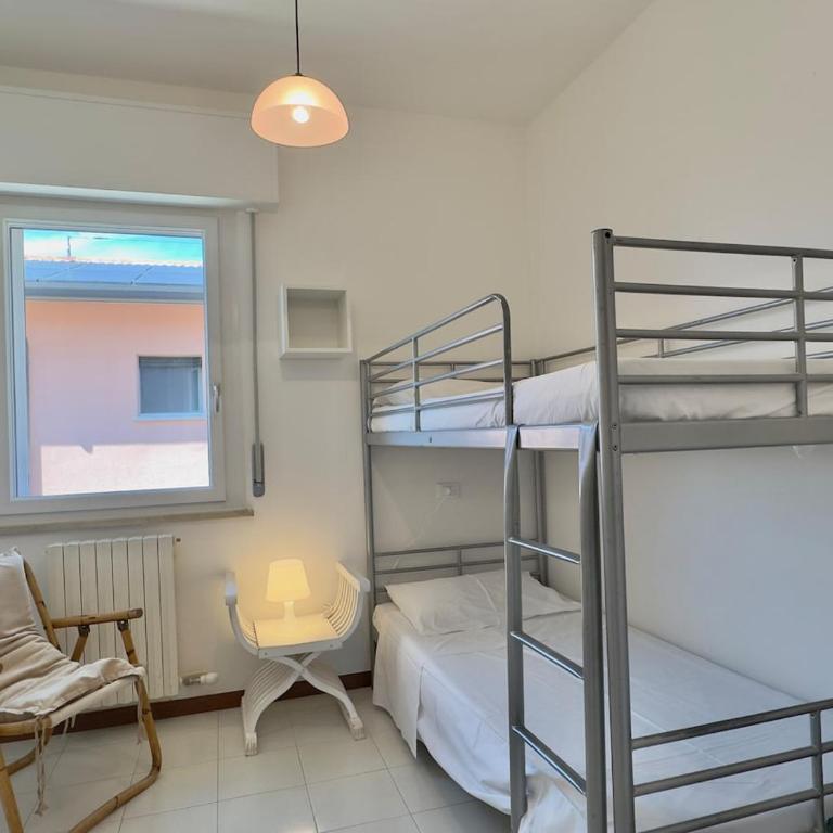 Apartment for 5 people with garden and private parking - Appartamento con 3 Camere da Letto - 5