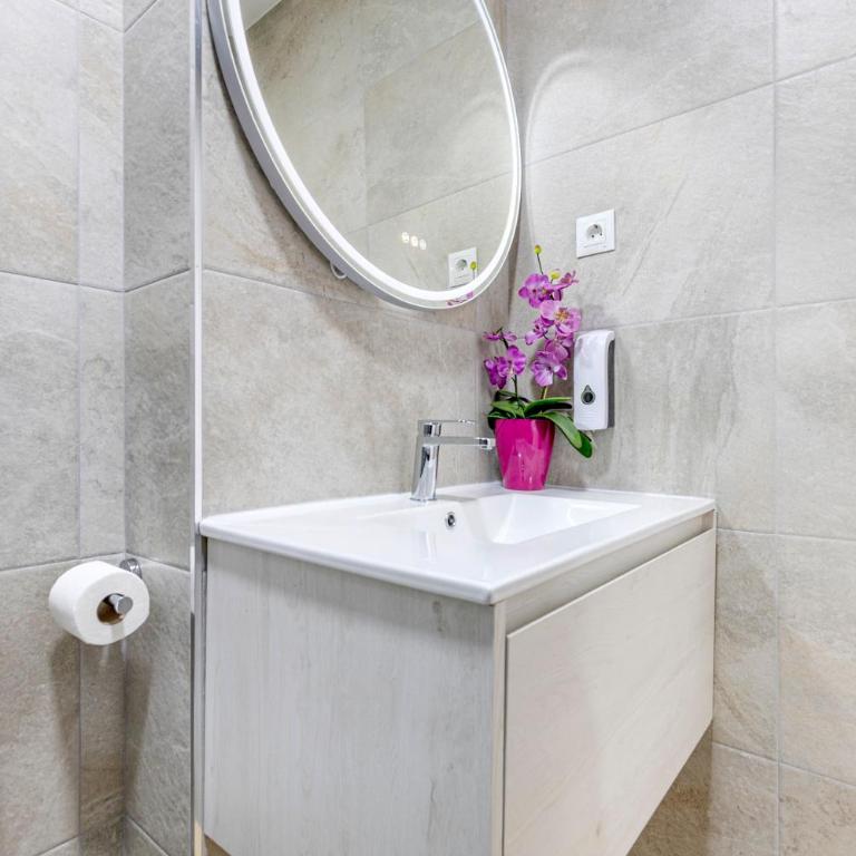 "Espacio Norma 1" con 1 Hab, AC & SmartTV en Las Ventas - Apartamento de 1 dormitorio - 5