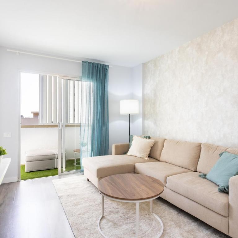 Home2Book Cozy Urban Retreat with Balcony - Apartamento de 1 dormitorio - 7