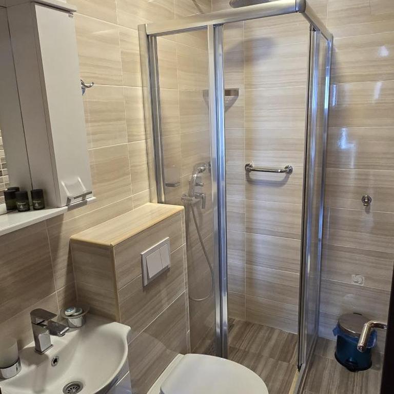 Apartmani Resna Budva - One-Bedroom Apartment with Balcony - 7