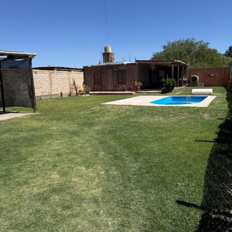 Osvaldo Day Cabin with Pool - One-Bedroom House - 10