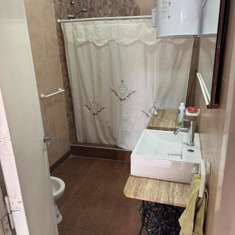 Osvaldo Day Cabin with Pool - One-Bedroom House - 13