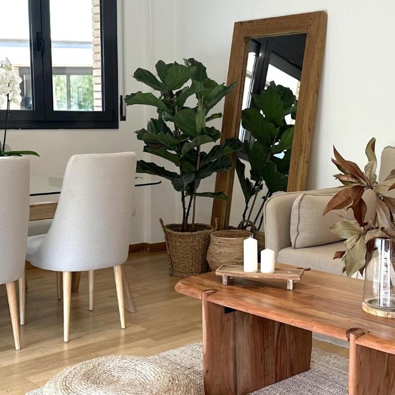 LETS HOLIDAYS APARTMENT with POOL in QUIET AREA - Apartamento - 13