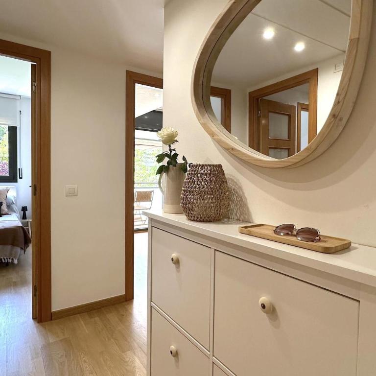 LETS HOLIDAYS APARTMENT with POOL in QUIET AREA - Apartamento - 30