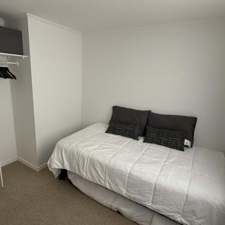 Departamento con estacionamiento en Puerto Montt - Apartment with parking in Puerto Montt - Two-Bedroom Apartment with Balcony - 12