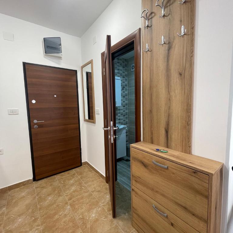 Apartmani Resna Budva - One-Bedroom Apartment with Balcony - 9