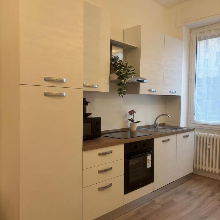 I-Host Apartment - Monza 43 - Appartamento con 2 Camere da Letto - 24