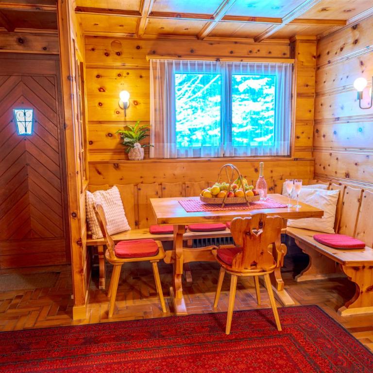 Domaine exceptionnel avec 5 Suites - Superior Chalet - 53