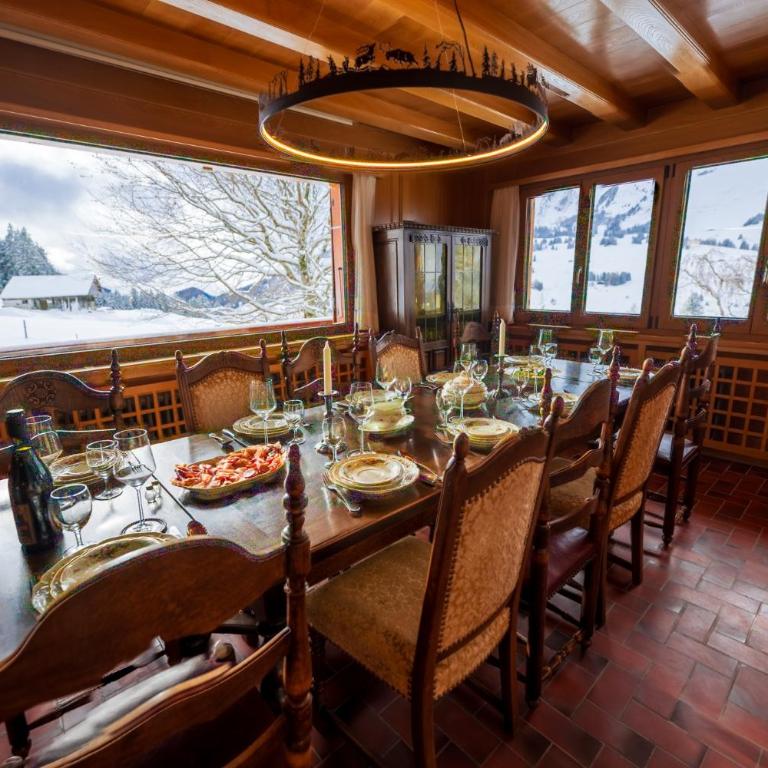 Domaine exceptionnel avec 5 Suites - Superior Chalet - 83