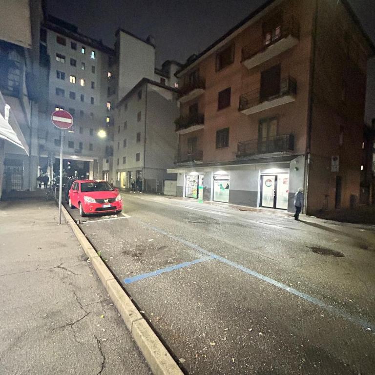 Number 3 APT, easy for Venice - Three-Bedroom Apartment - 13