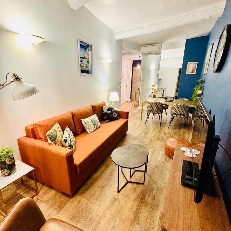 Coeur Vieux Nice - Place Rossetti - Appartement 2 Chambres - 2