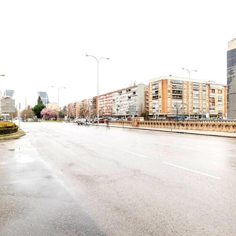 Apartamento 3 - Acogedor en Castellana - 4 Torres - Two-Bedroom Apartment - 14