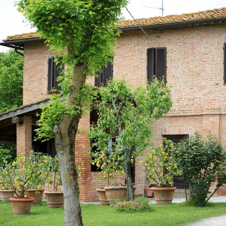 Lovely Tuscan Country House - Apartment with Garden View - 26