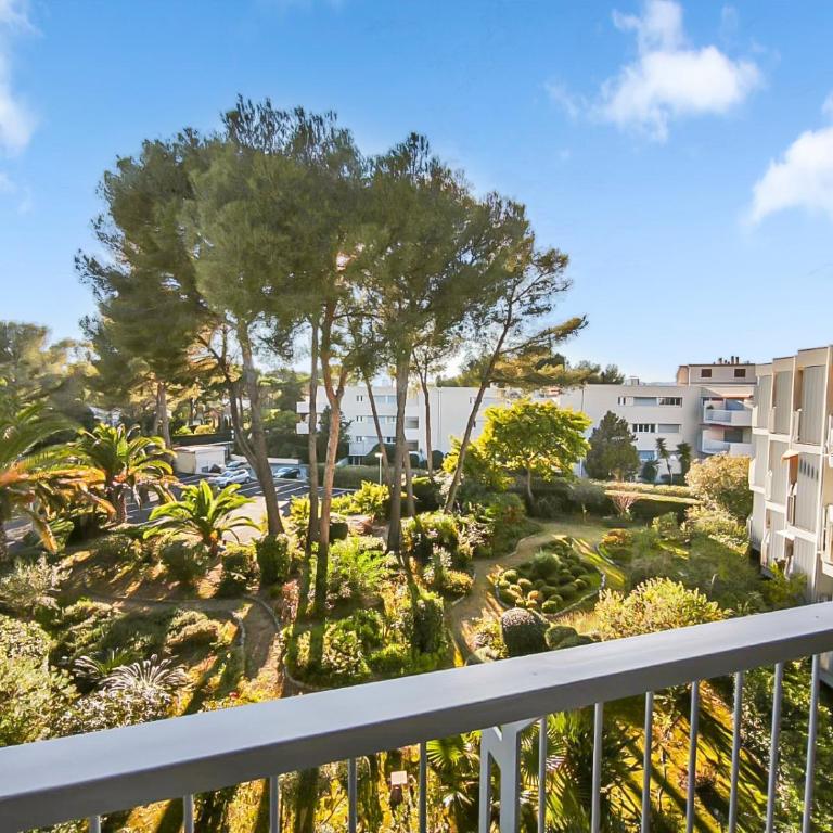 Appart moderne, piscine, parking proche des plages - Apartamento de 2 dormitorios con balcón - 8