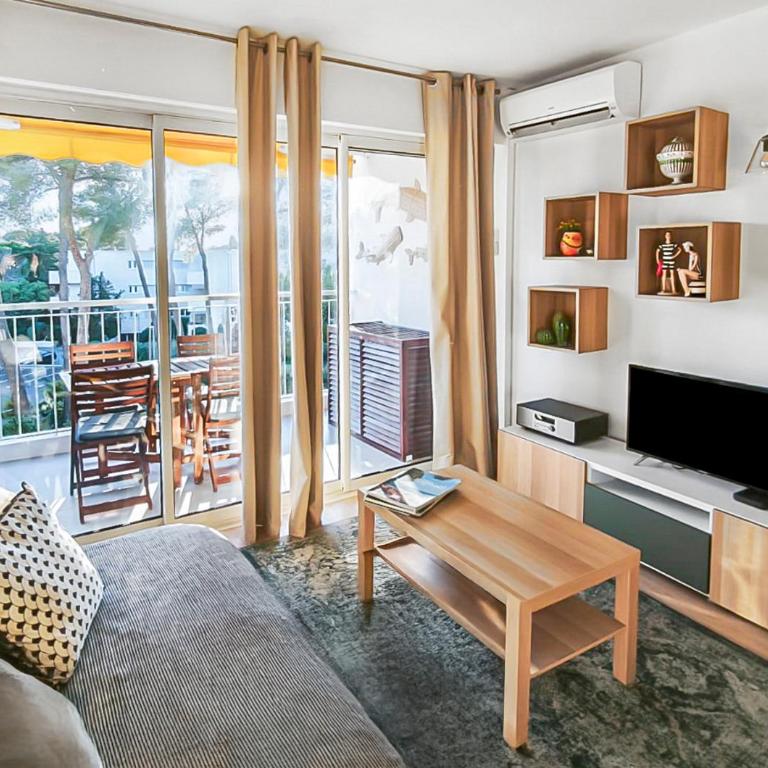 Appart moderne, piscine, parking proche des plages - Apartamento de 2 dormitorios con balcón - 13